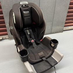 Graco Convertible Car Seat (Extended2Fit)
