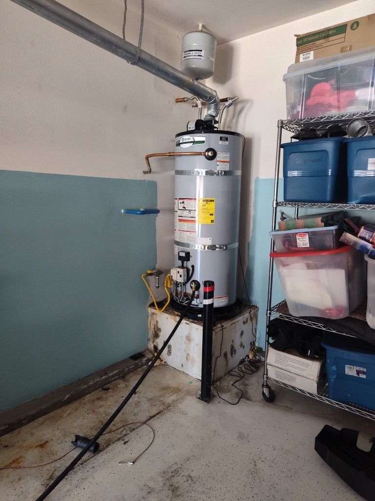 40 Gal Used GAS Hot water Heater $200 - Main Image