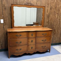 Vintage 5 Piece Bedroom set 