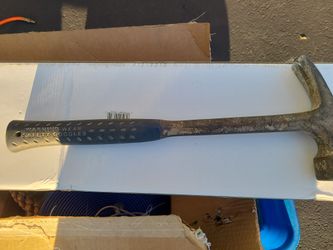 East Wing Claw Hammer