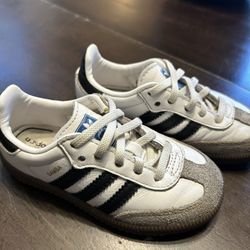 Adidas Sambas