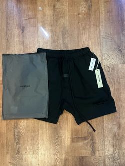 Fear of God Essentials Shorts Black Medium Size
