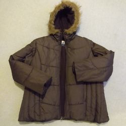 LIKE NEW JUNIORS QUILTED BROWN FLEECE LINED PUFFER INSULATED WINTER COAT WITH FAUX FUR BROWN FLEECE LINED HOOD
