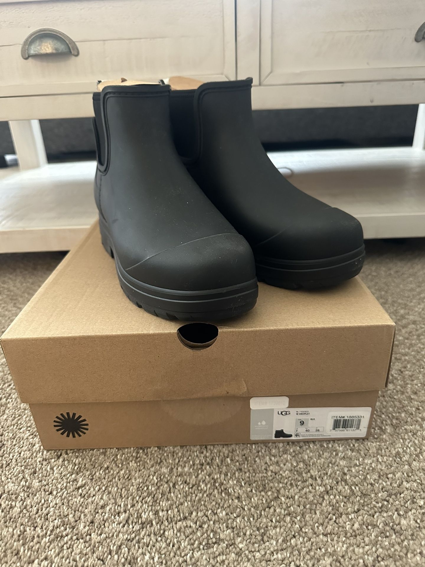 Womens Uggs Rain Boots