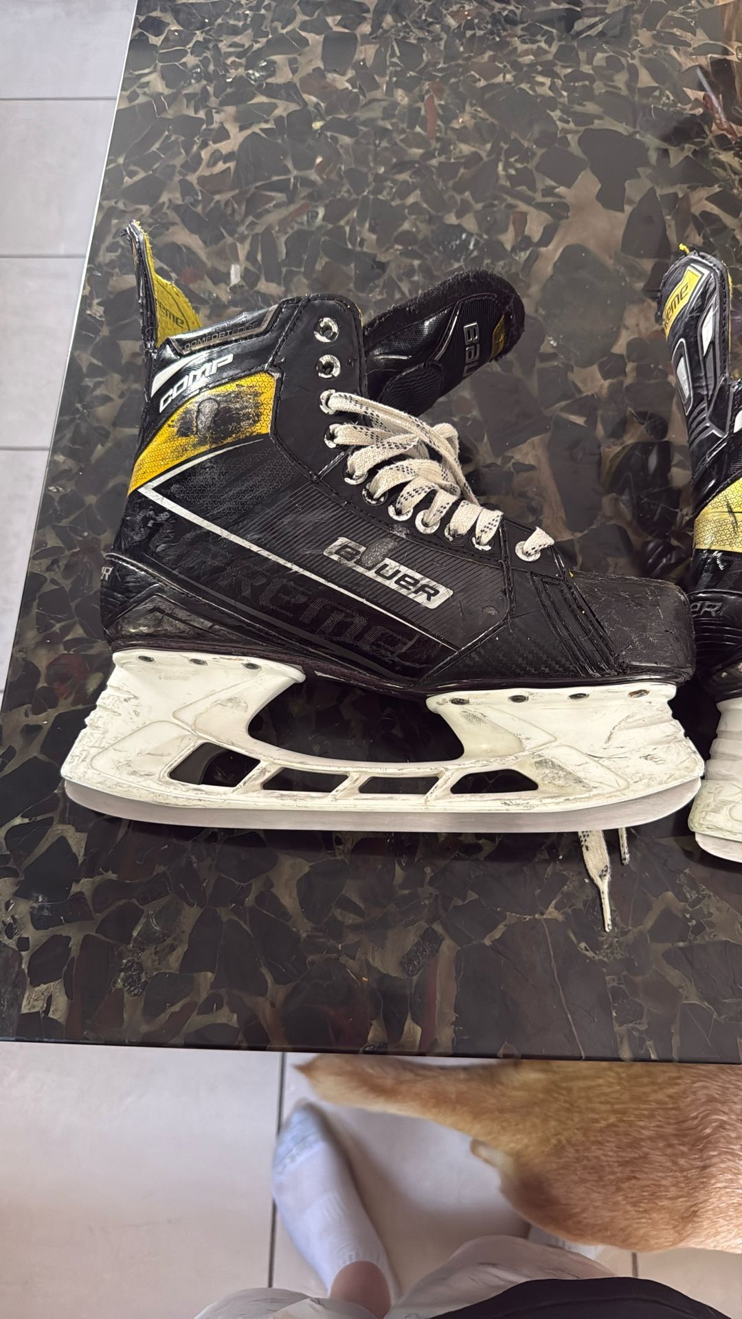 Bauer supreme skates