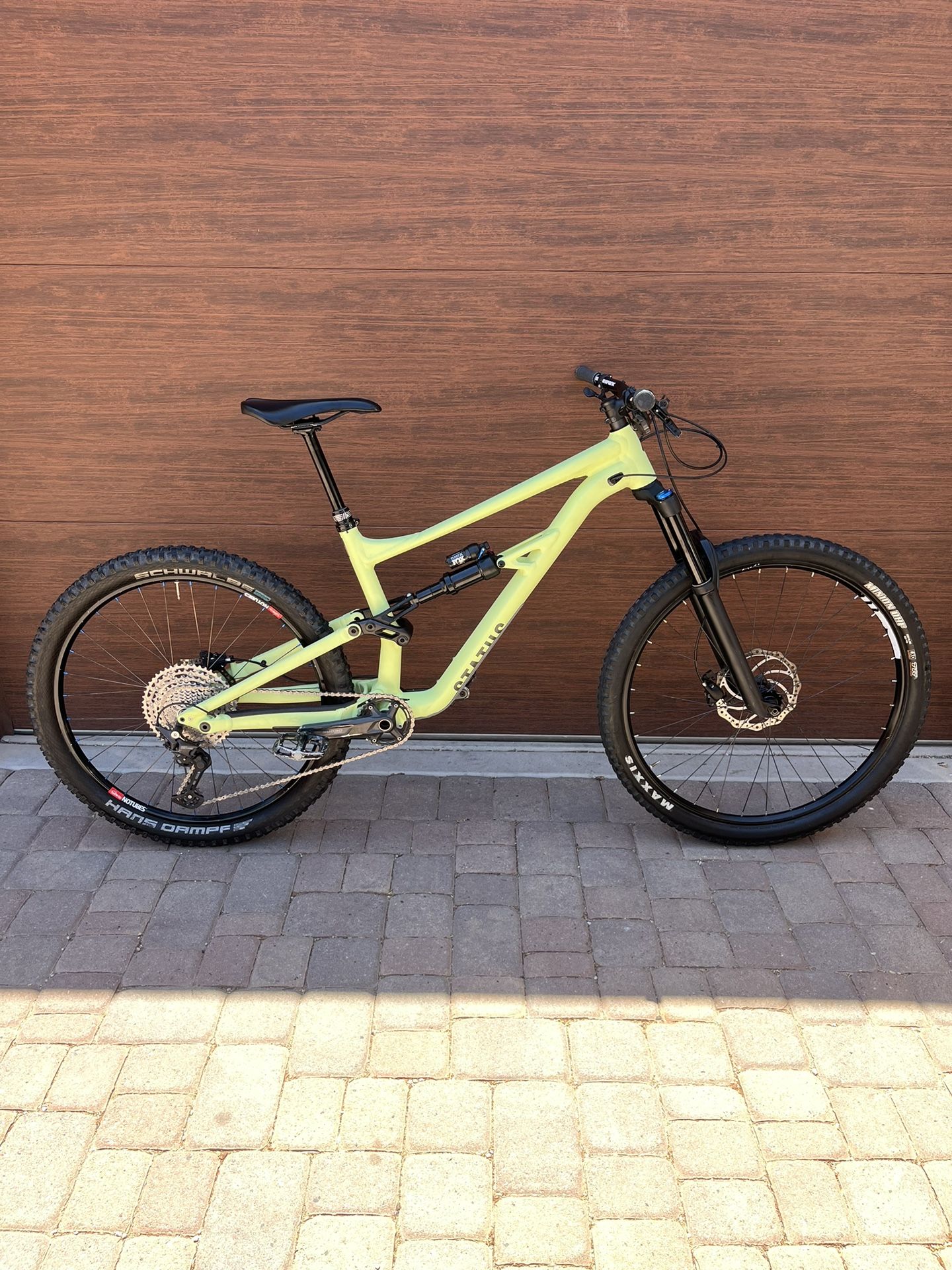 2022 Specialized Status 140 (Large)