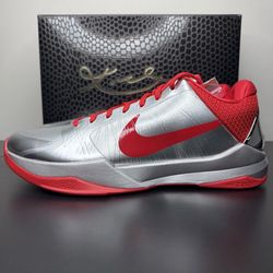 Kobe 5 PROTRO CAITLIN CLARK ROOKIE OF THE YEAR (SIZE 12M)