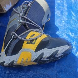In Good Shape Size 9 DC Snowboarding Boots