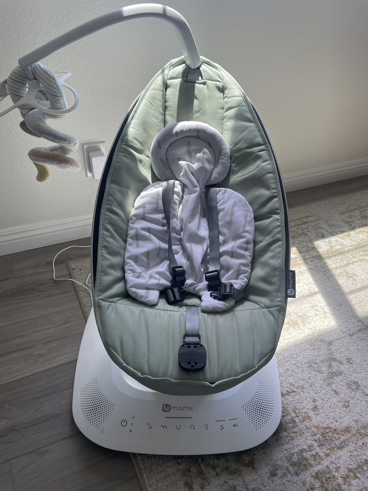 Baby Swing 4moms Mamaroo
