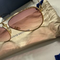 Lv Monogram Shades With Silk Scarf 🩷🩷🩷🩷