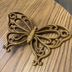 Vintage homco butterfly wall hanging - 8"