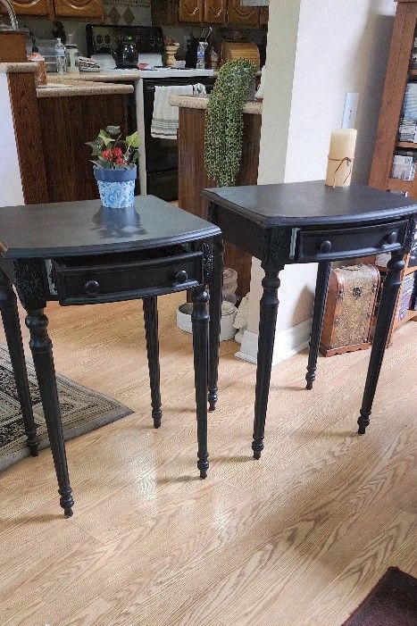 2 End Tables