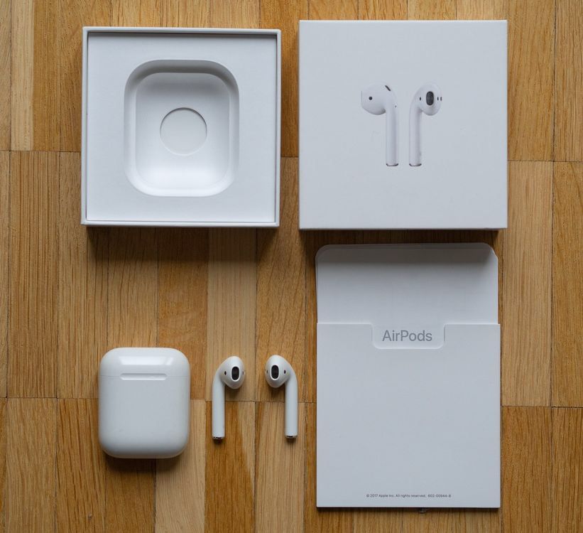 AirPods 1st generation 