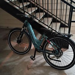 Aventon Level.2 Electric Bike – Priced to Sell (No Charger)