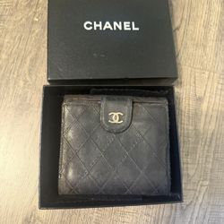 Chanel Vintage Bifold Wallet