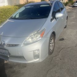 2010 Toyota Prius 3