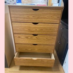 5 drawers dresser / Five drawers dresser