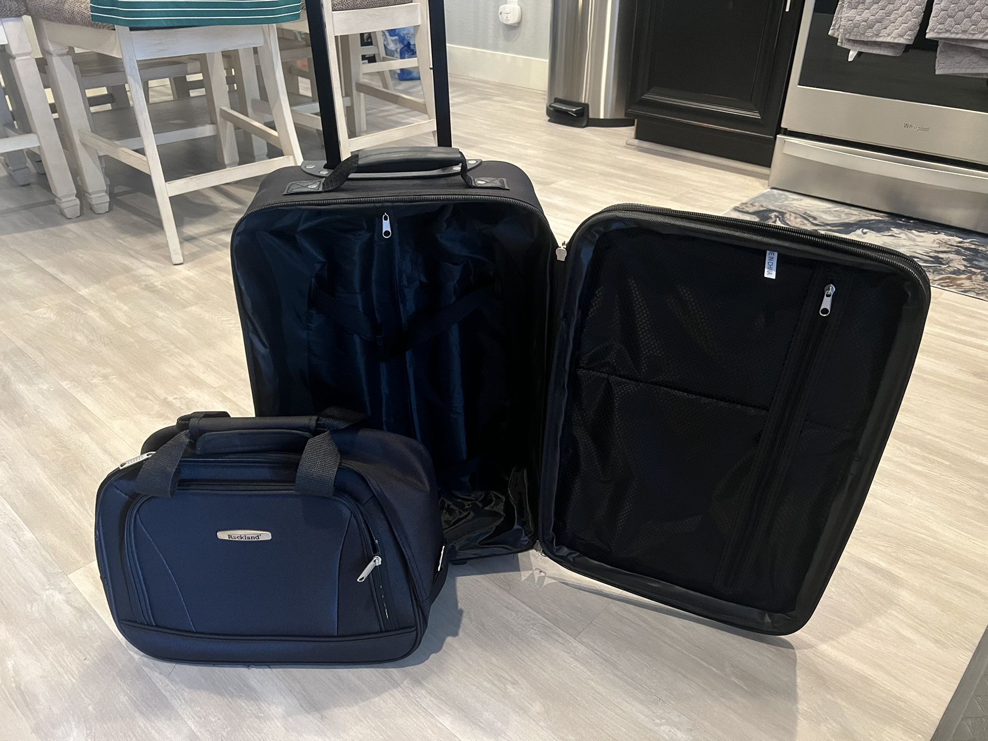 Rockland 2-Piece Luggage Set- New