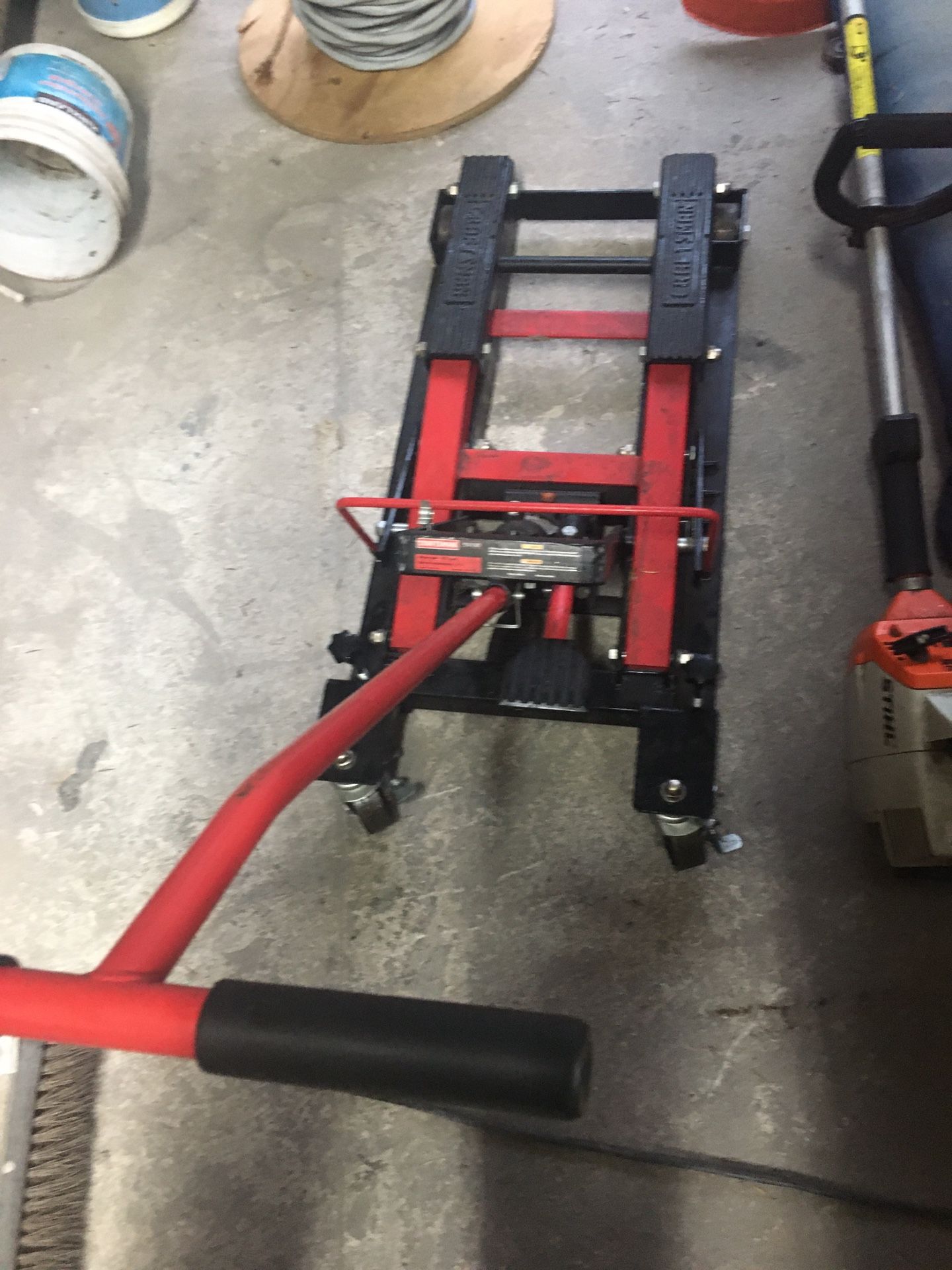 Craftsman 950190 1500 lbs Motorcycle, ATV Jack for Sale in Graham, WA