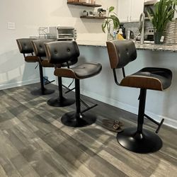 Bar Stools 