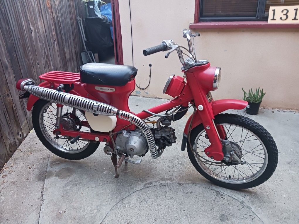 1968 Honda CT 90