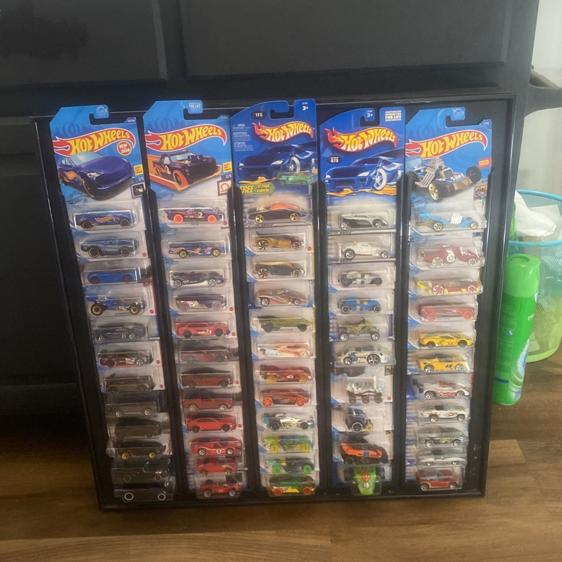 Hot Wheels Collection With Car Frame