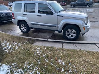2011 jeep liberty 4x4 with tow hitch