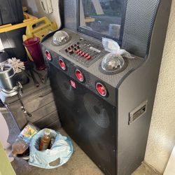 Karaoke machine