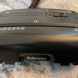 Papar N Cards Shredder 