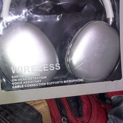 $20 FOR $50 WIRELESS HEADPHONES!!! BRAND NEW IN BOX SEALED! MS-B1 WIRELESS HEADPHONES 