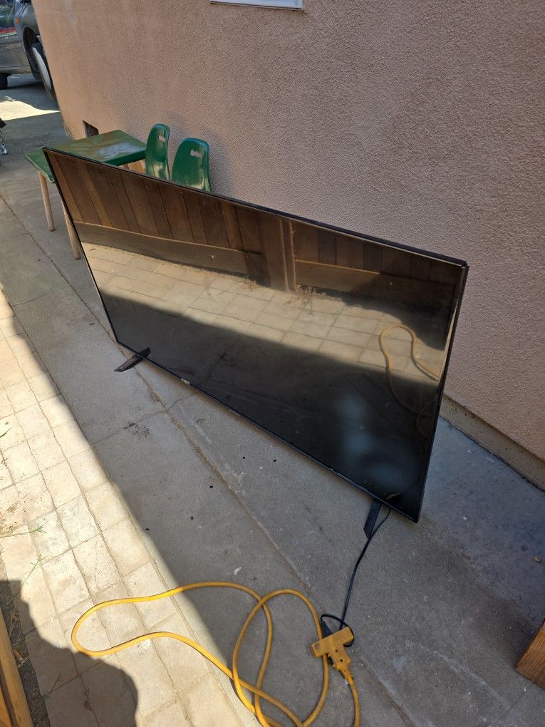 70 in flat screen tv