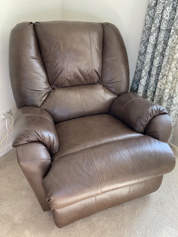 Leather Reclining Chair For In Bolingbrook Il Offerup