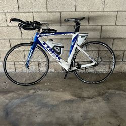 Trek Speed Concept 75 Tri Bike