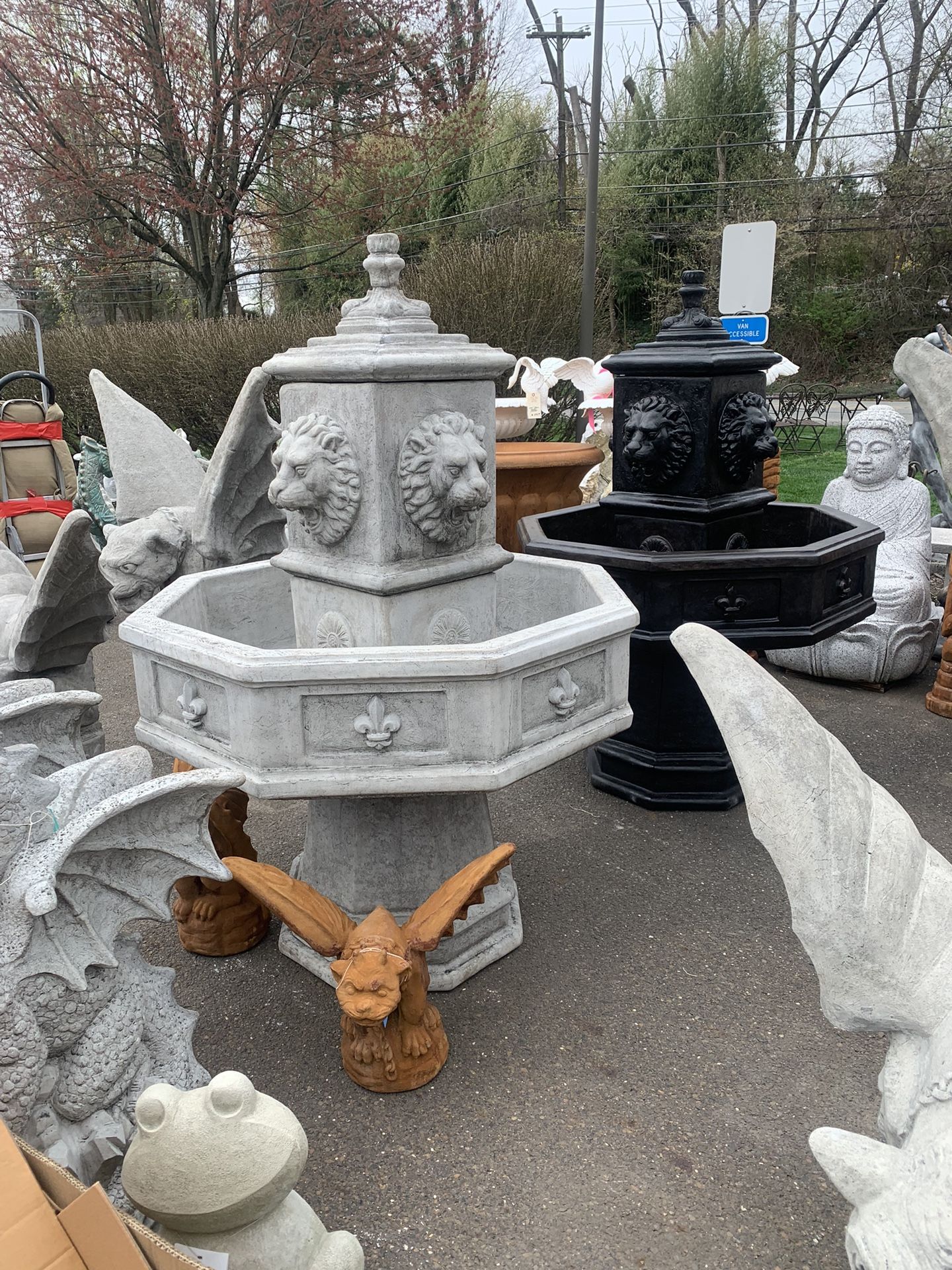 New Heavy Concrete Octagonal Lion Fountain 