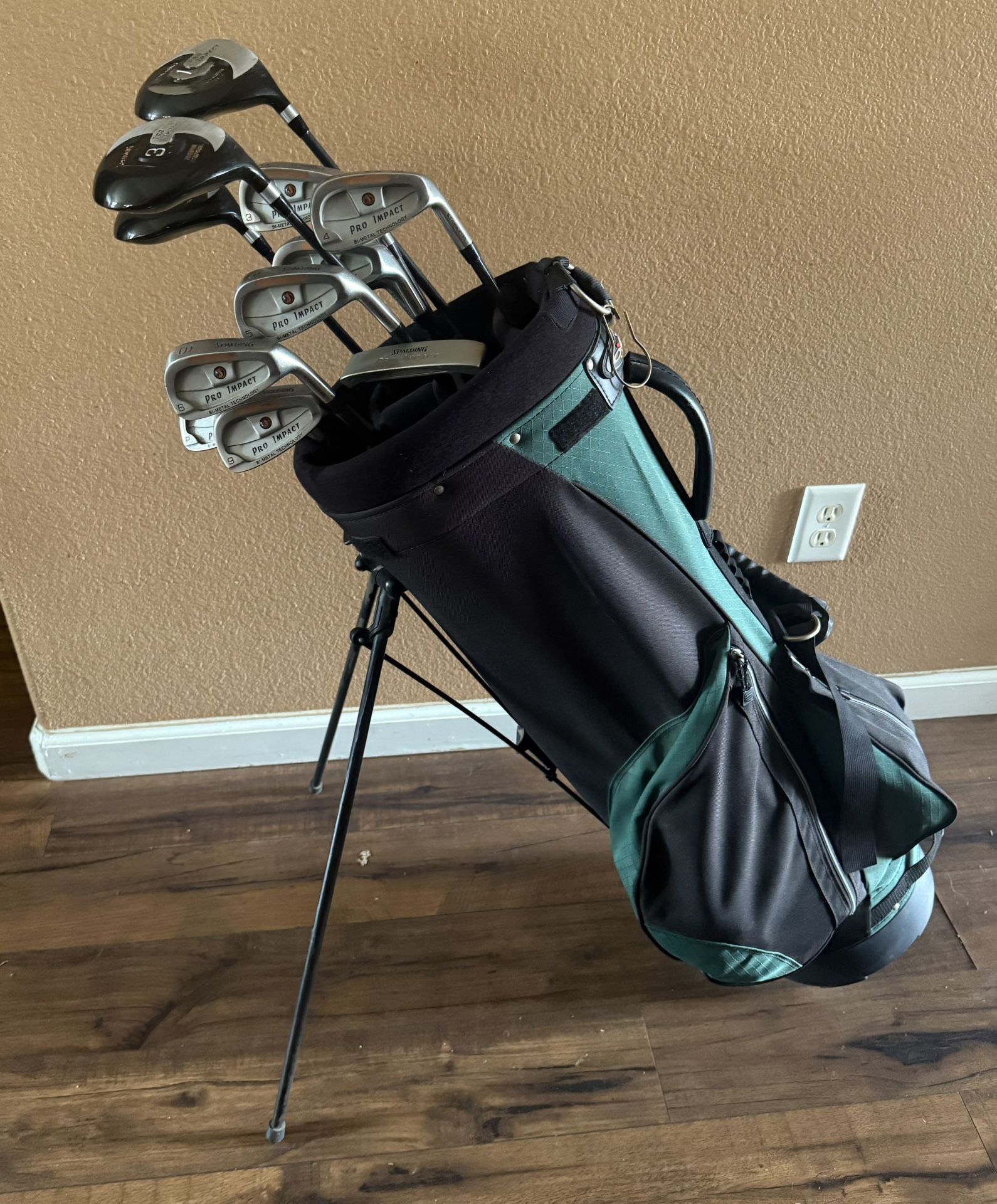 Complete Golf Set Bundle w/Golf Bag