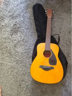 Yamaha FG-Junior JR1 Acoustic Guitar + case