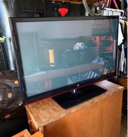 Zenith Plasma TV 35 inch