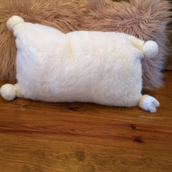fluffy throw pillow set – blush & cream 