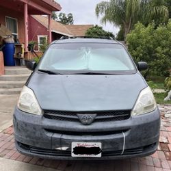 2005 Toyota Sienna