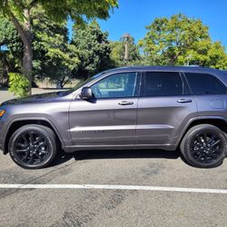 2020 Jeep Grand Cherokee Altitude