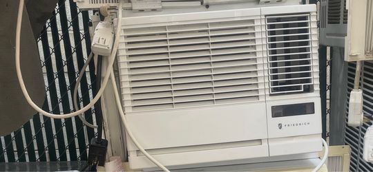 8000 BTU Fredrich air conditioner 8000 BTU Fredrich air conditioner