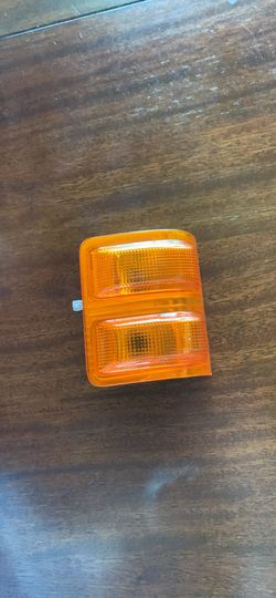 11-16 f250 oem passenger side mirror turn signal.