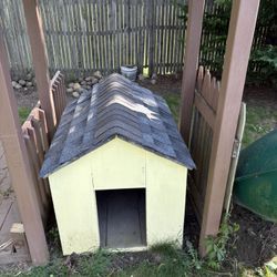 Dog House For Sale 