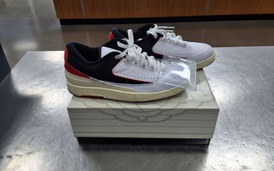 Woman's Air Jordan 2 Retro Low