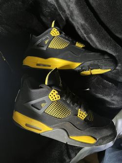 Air Jordan 4 Retro 