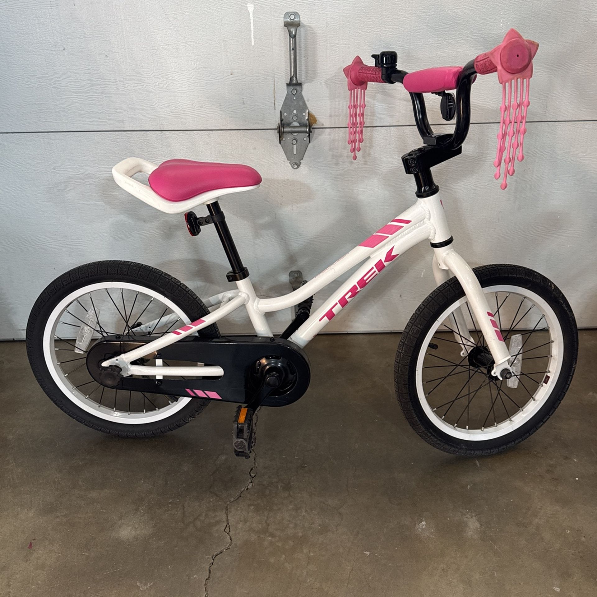 Trek Precaliber 16” Girls Bike