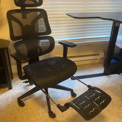 Office/Gaming Chair w/ Footrest - Black, Mesh, Upgraded Rubber Wheels – Like New