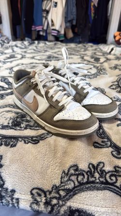 Nike Dunks Size 7