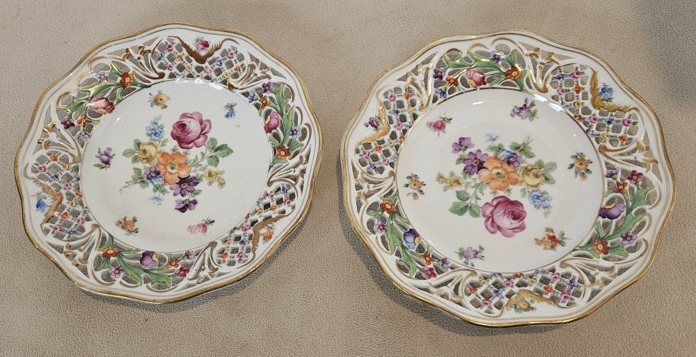2 Schumann Bavaria Dresden Chateau Pierced/Reticulated 6 1/4" Bread Plates