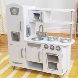 play kitchen 